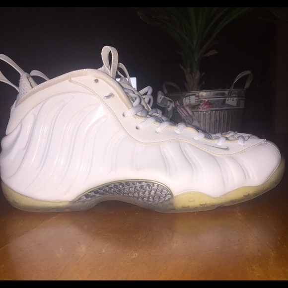 white out foamposites